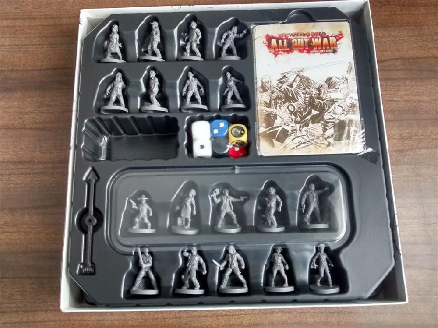 THE WALKING DEAD All Out War (CAJA BASICA)